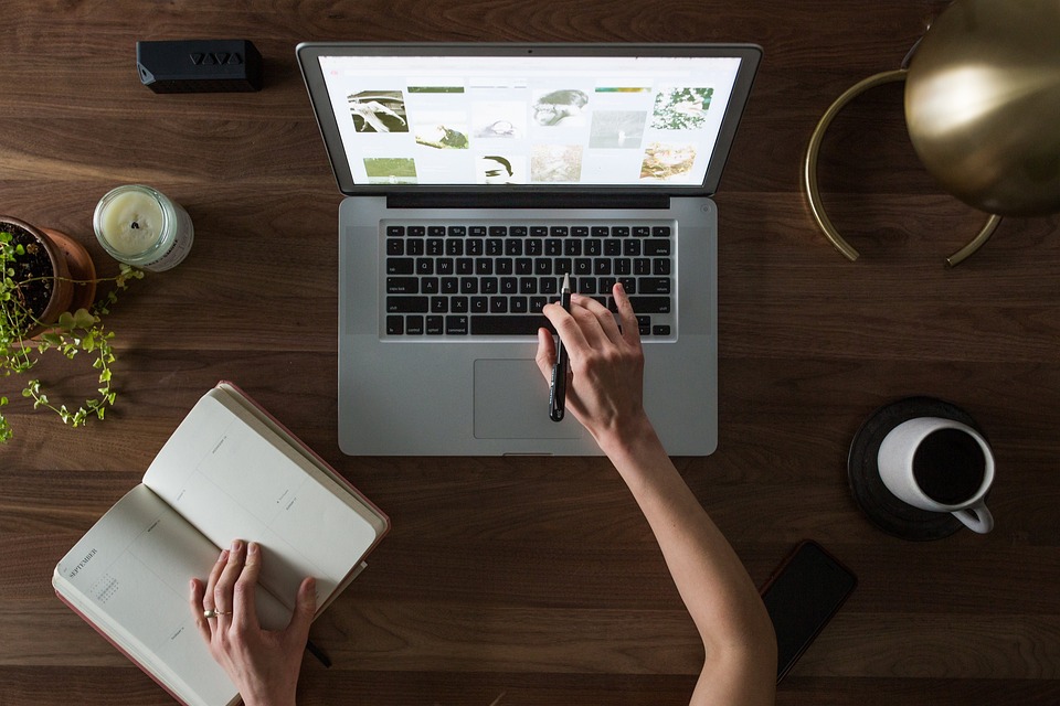 10 Best Remote Writing Jobs to Kickstart Your Career