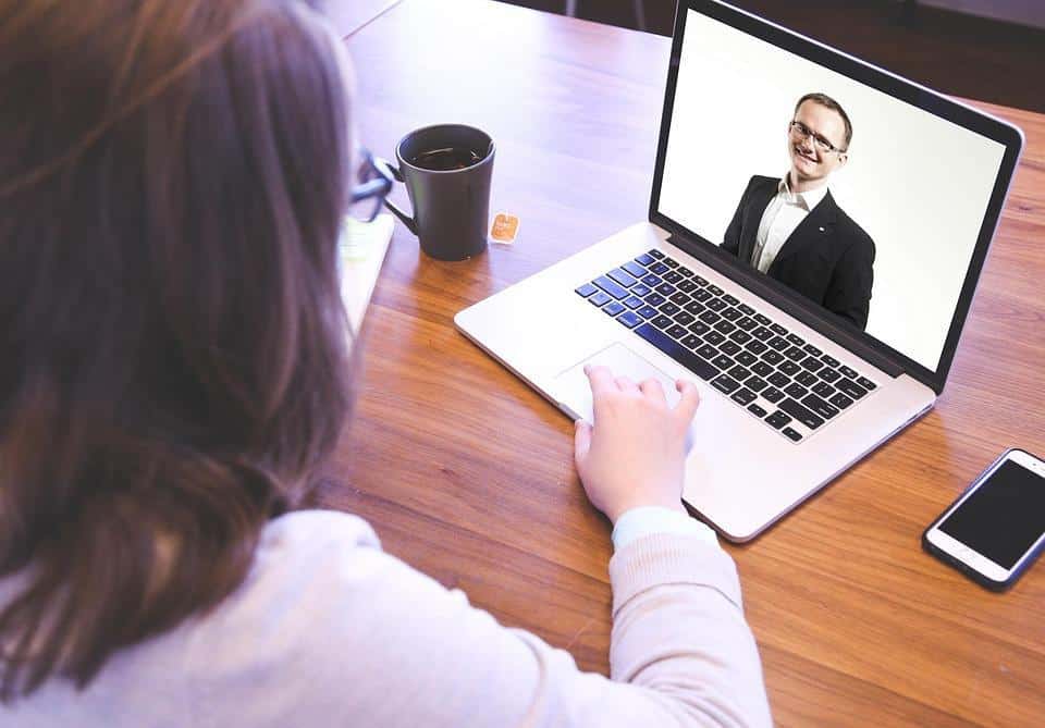 10 Easy Ways to Earn Money with Online Surveys!