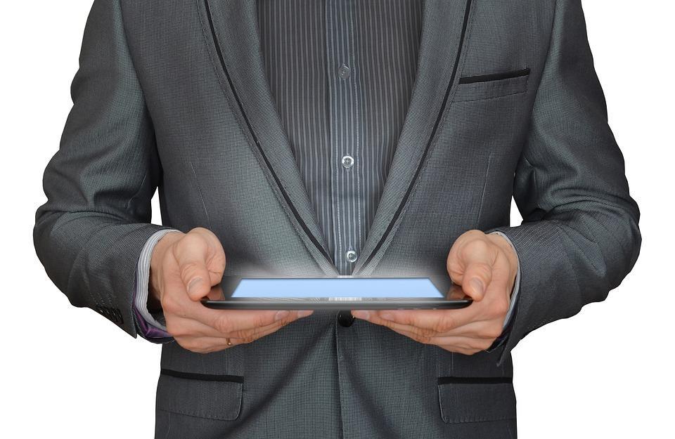 10 Essential Steps to Launch Your Online Business Today