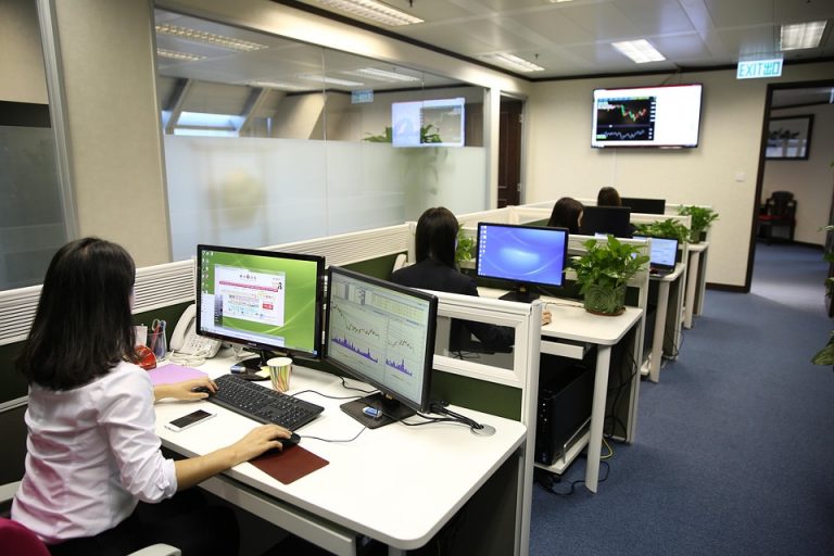 10 Online Sales Jobs You Can Start Today for Big Pay