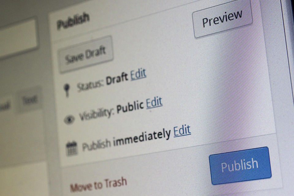 10 Secrets to Earning from Online Content Today