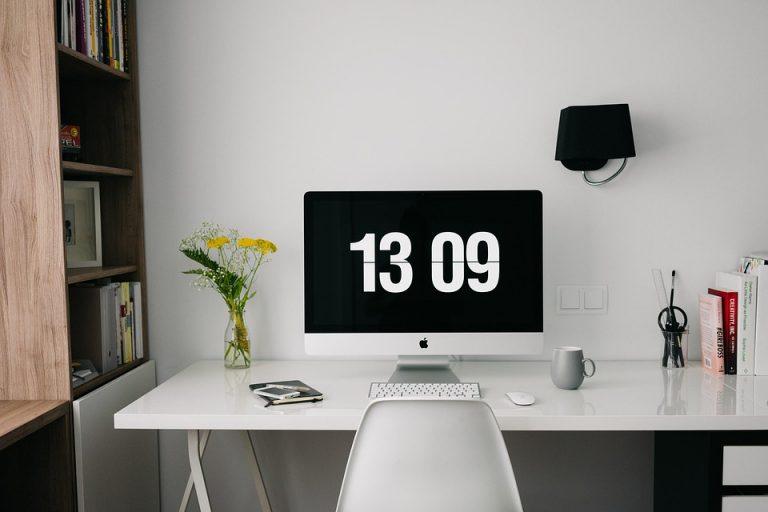 10 Secrets to Thriving as a Creative Entrepreneur Online
