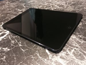 5 Quick Fixes for iPad Stuck on Apple Logo Issues