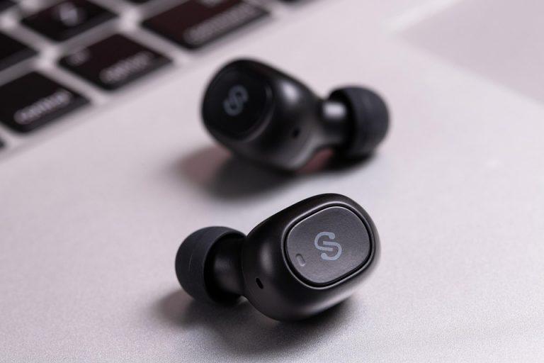 7 Common iPhone Bluetooth Issues and How to Fix Them