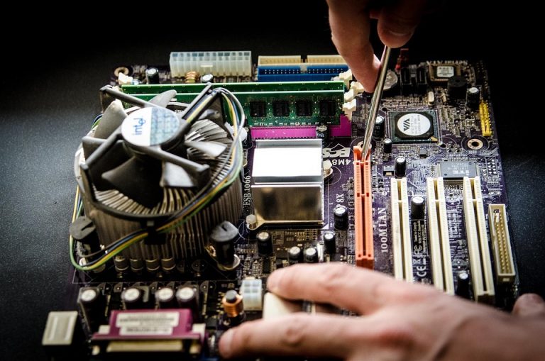 7 Essential Tips for Effective MacBook Hardware Repair