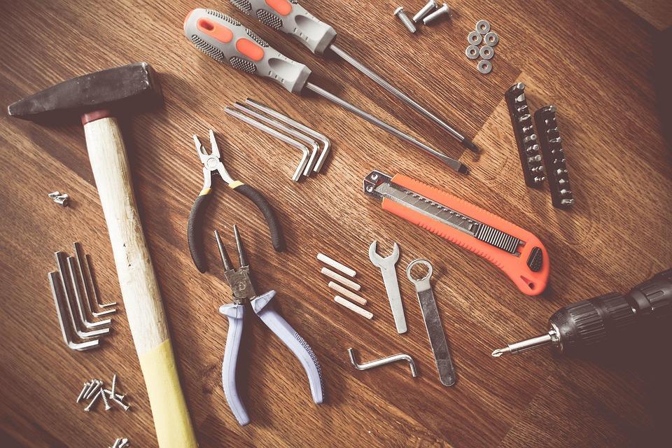 7 Essential Tools for DIY MacBook Repairs You Need Now