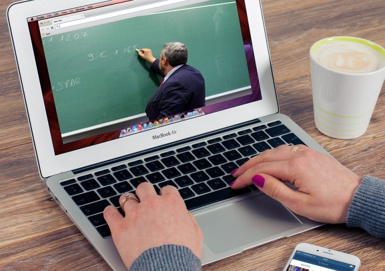 7 Online Courses That Will Transform Your Career Today