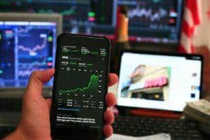 7 Powerful Stock Trading Signals You Can't Ignore