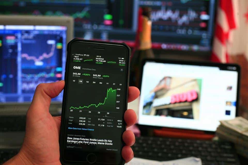 7 Powerful Stock Trading Signals You Can't Ignore
