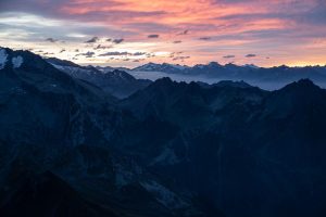7 Remote Teaching Jobs That Pay Well and Inspire