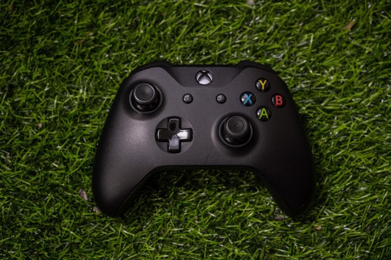 7 Best Game Controllers for PC Gamers in 2023